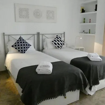 Azhar Suites Cordoba Exterior photo